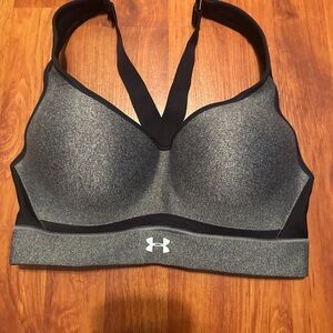 Under Armour Women's Black and Gray Sports Bra